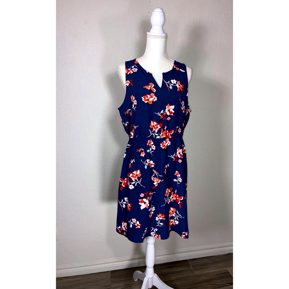 41 Hawthorn Trisha Split Neck Dress Navy Floral Sleeveless L WGW70389 Stitch Fix